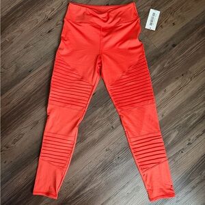NWT Fabletics Orange Com Women’s Leggings